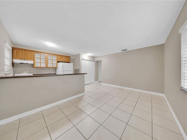 9751 Wayne Ave , Unit 6, Palmetto Bay, FL 33157
