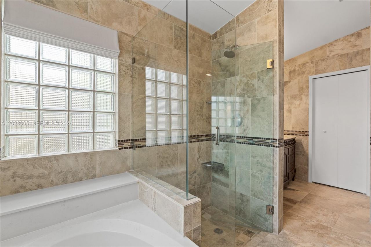 1090 NW 192nd Ave , Pembroke Pines, FL 33029 Photo