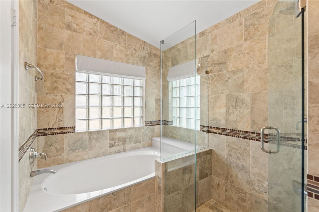 1090 NW 192nd Ave , Pembroke Pines, FL 33029 Photo