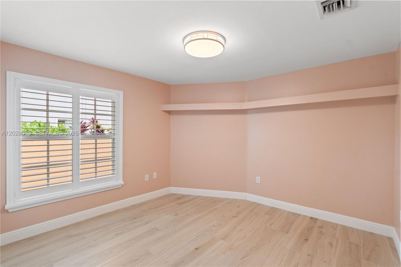 1090 NW 192nd Ave , Pembroke Pines, FL 33029 Photo