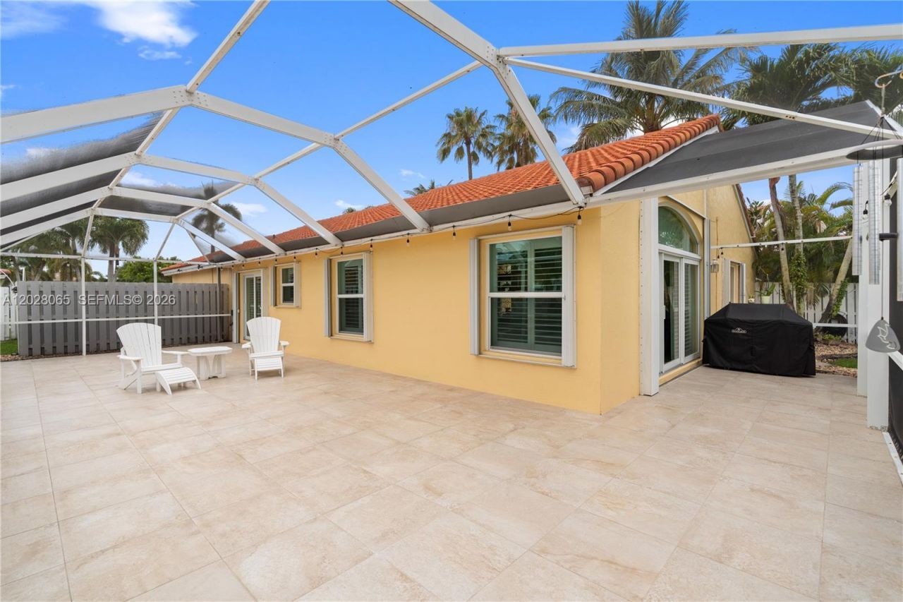 1090 NW 192nd Ave , Pembroke Pines, FL 33029 Photo