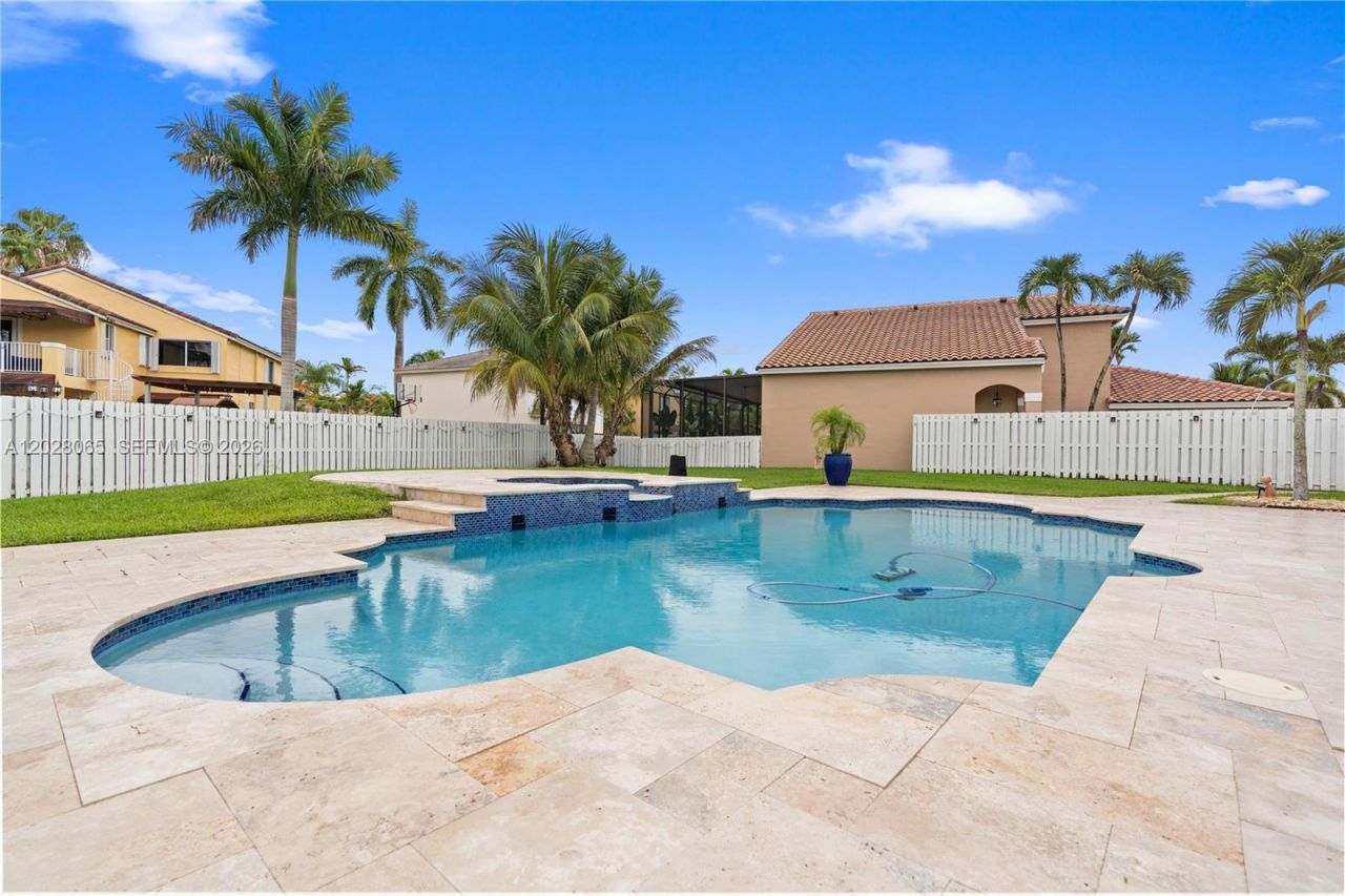 1090 NW 192nd Ave , Pembroke Pines, FL 33029 Photo