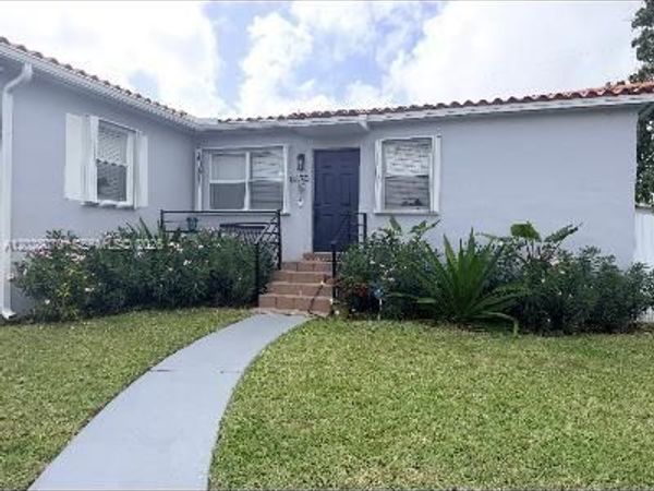 8370 SW 27th Ln , Miami, FL 33155