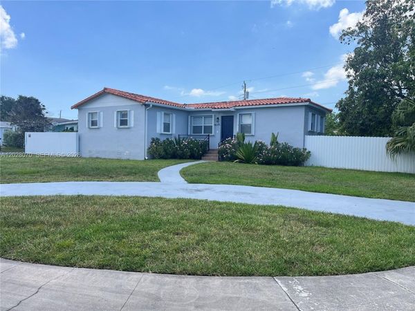8370 SW 27th Ln, Miami, FL 33155