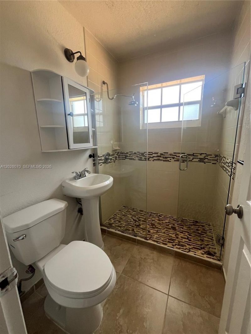 8370 SW 27th Ln, Miami, FL 33155 Photo