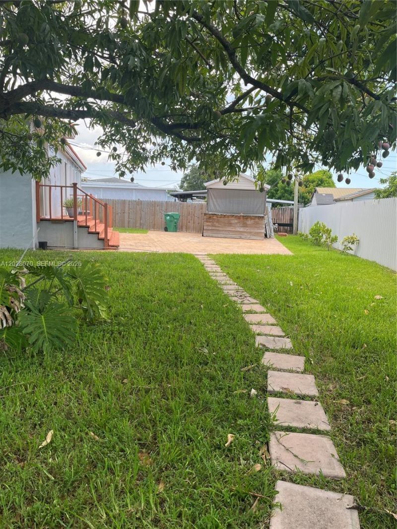 8370 SW 27th Ln, Miami, FL 33155 Photo