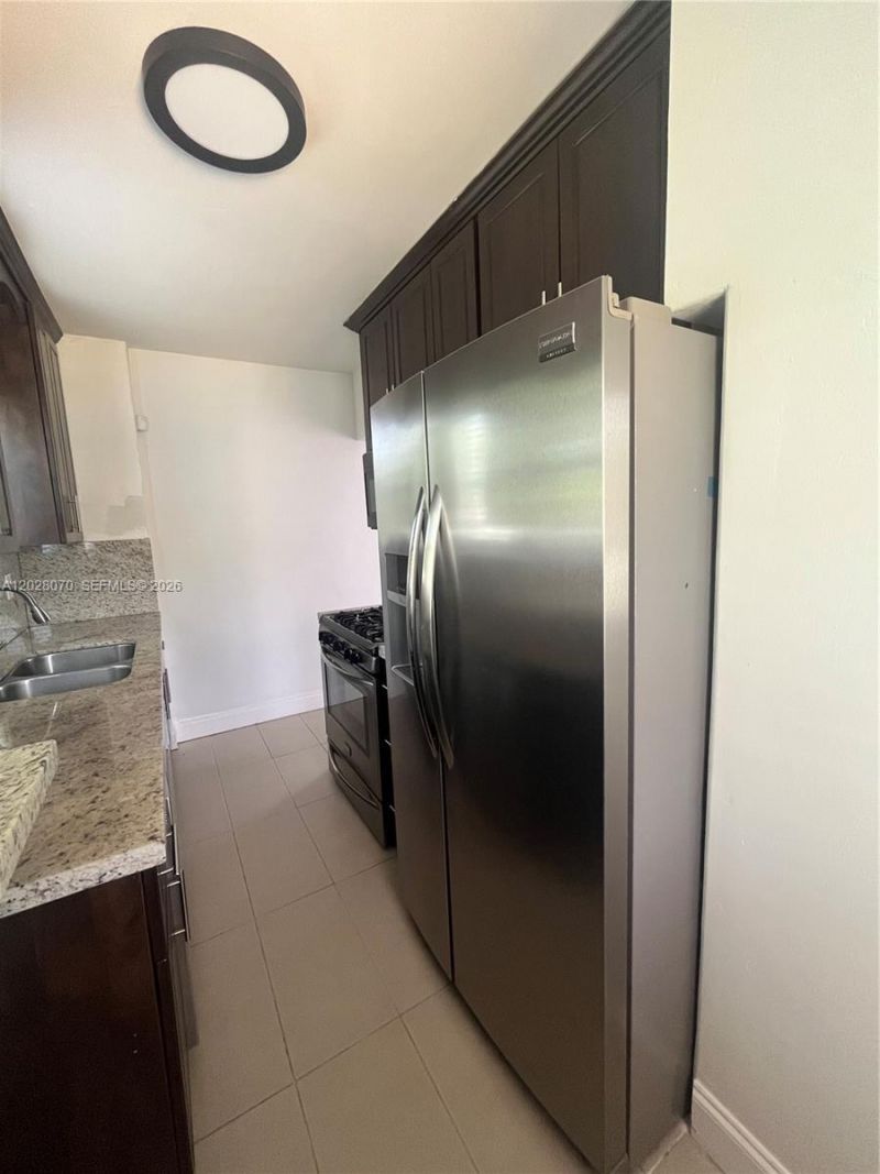 8370 SW 27th Ln, Miami, FL 33155 Photo