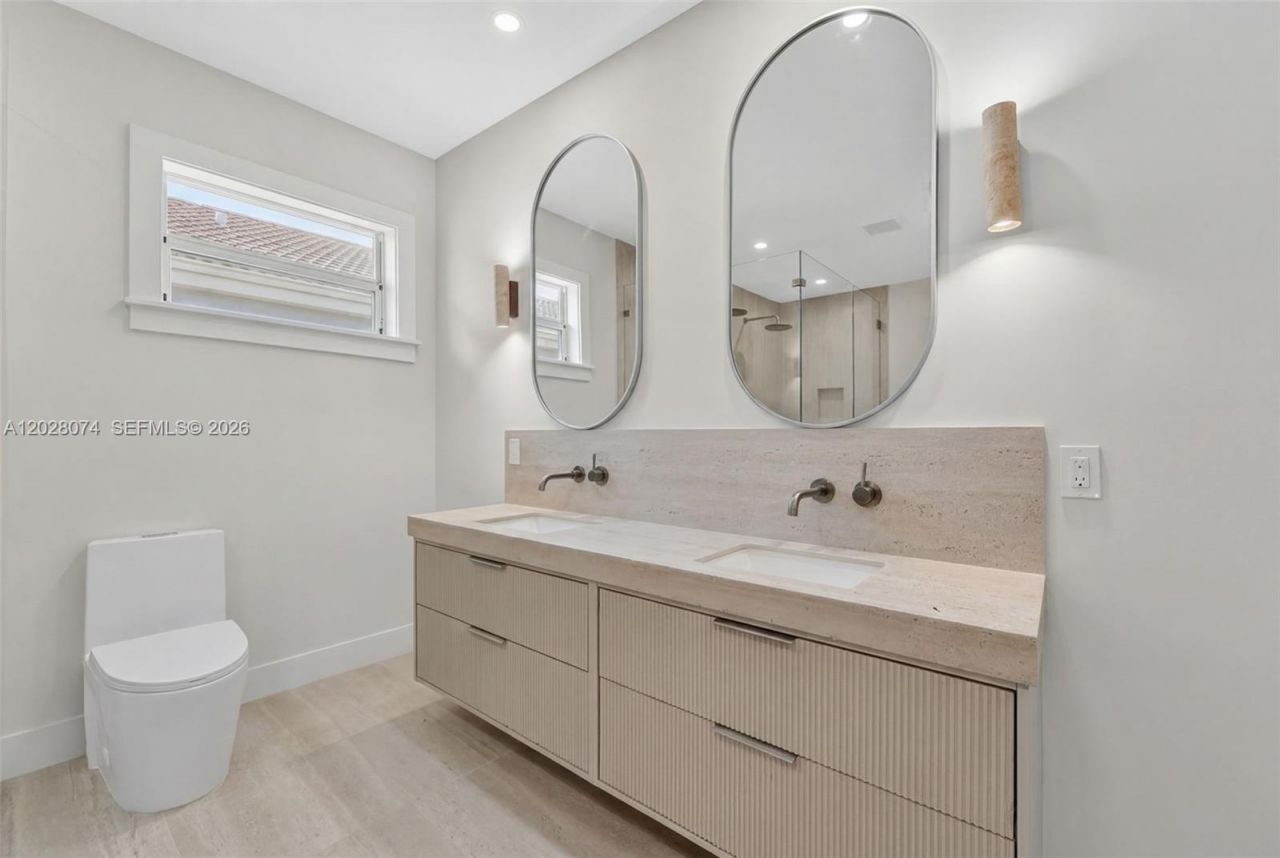 3062 New York St , Unit 3062, Miami, FL 33133 Photo