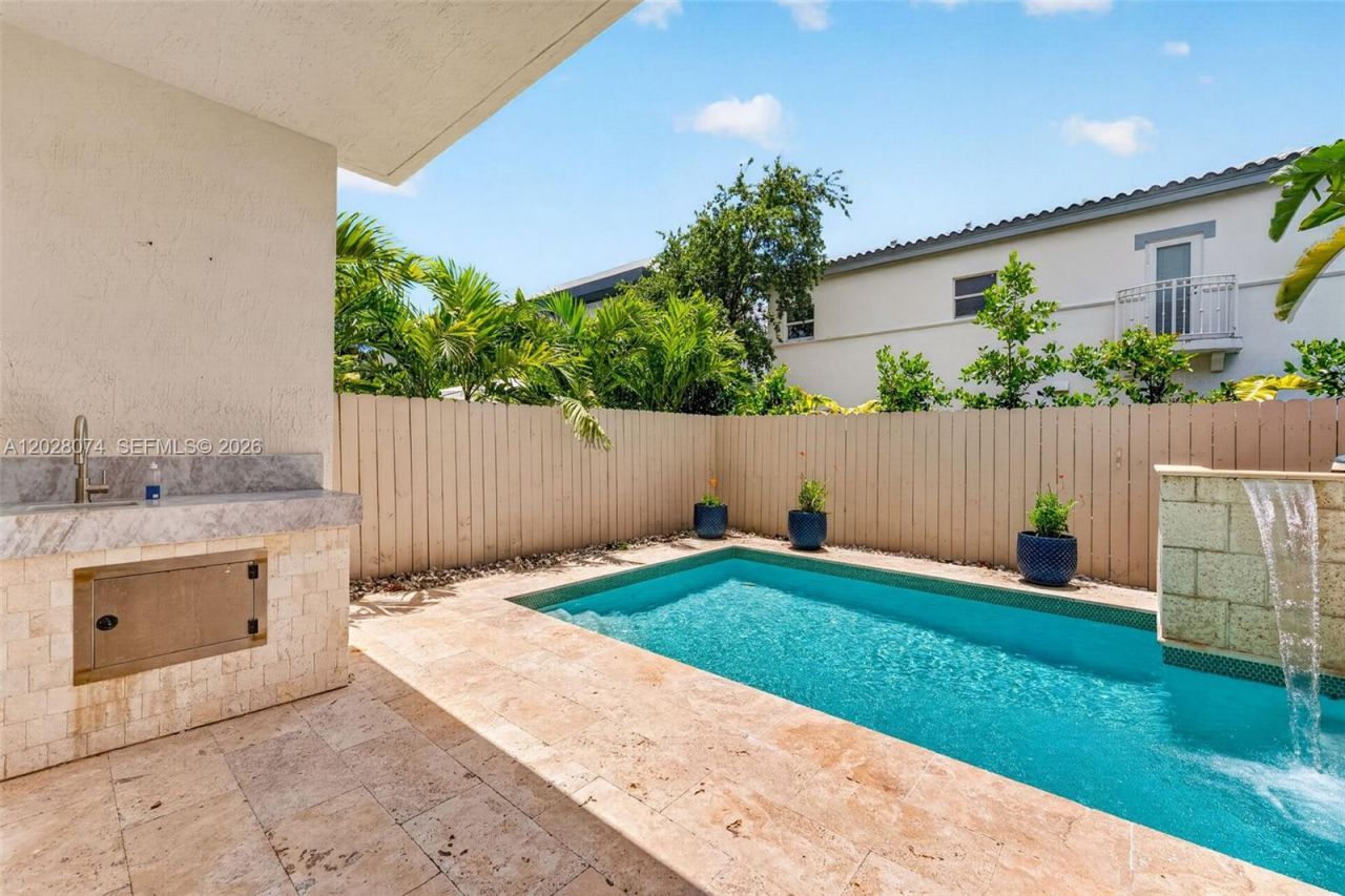 3062 New York St , Unit 3062, Miami, FL 33133 Photo