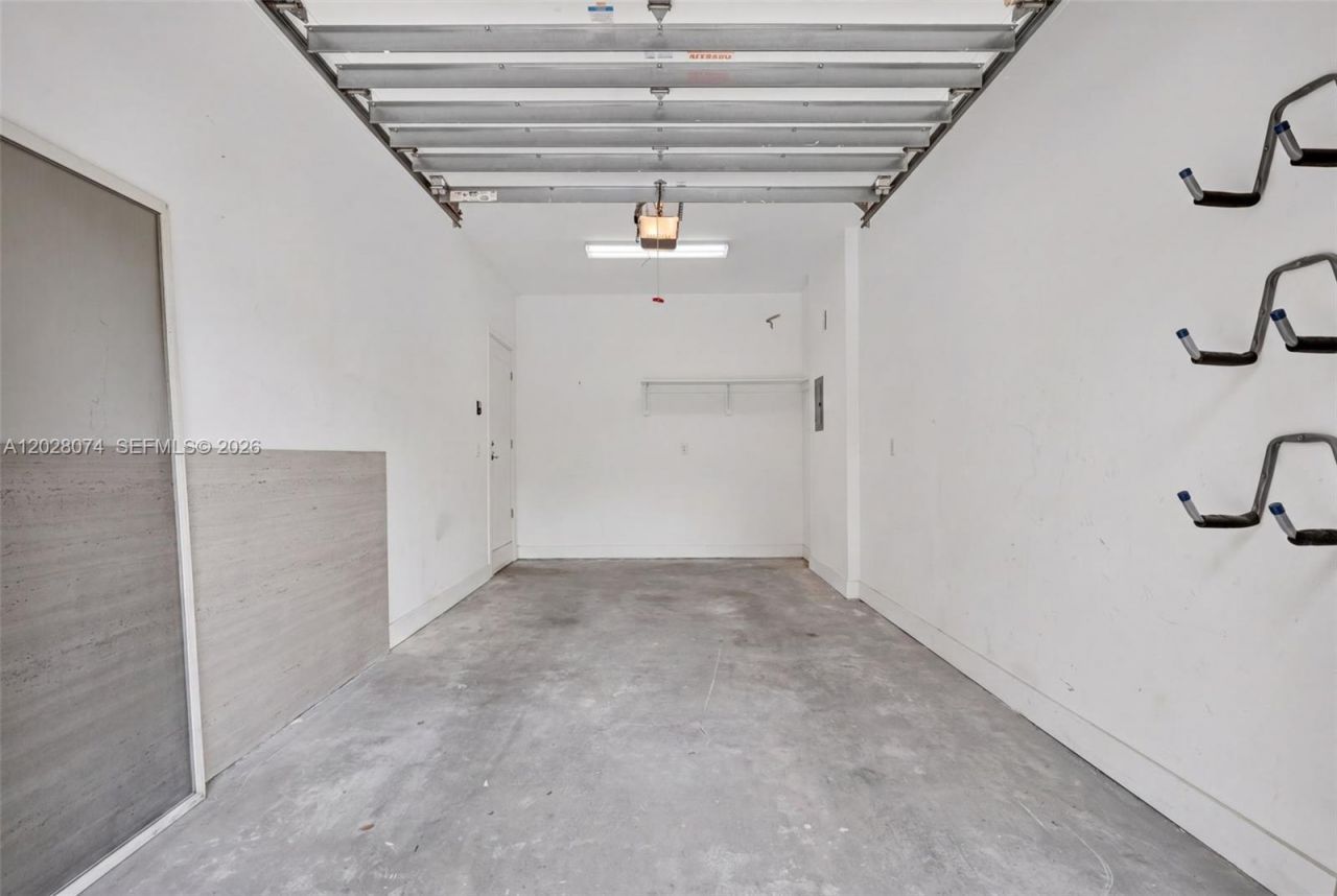 3062 New York St , Unit 3062, Miami, FL 33133 Photo