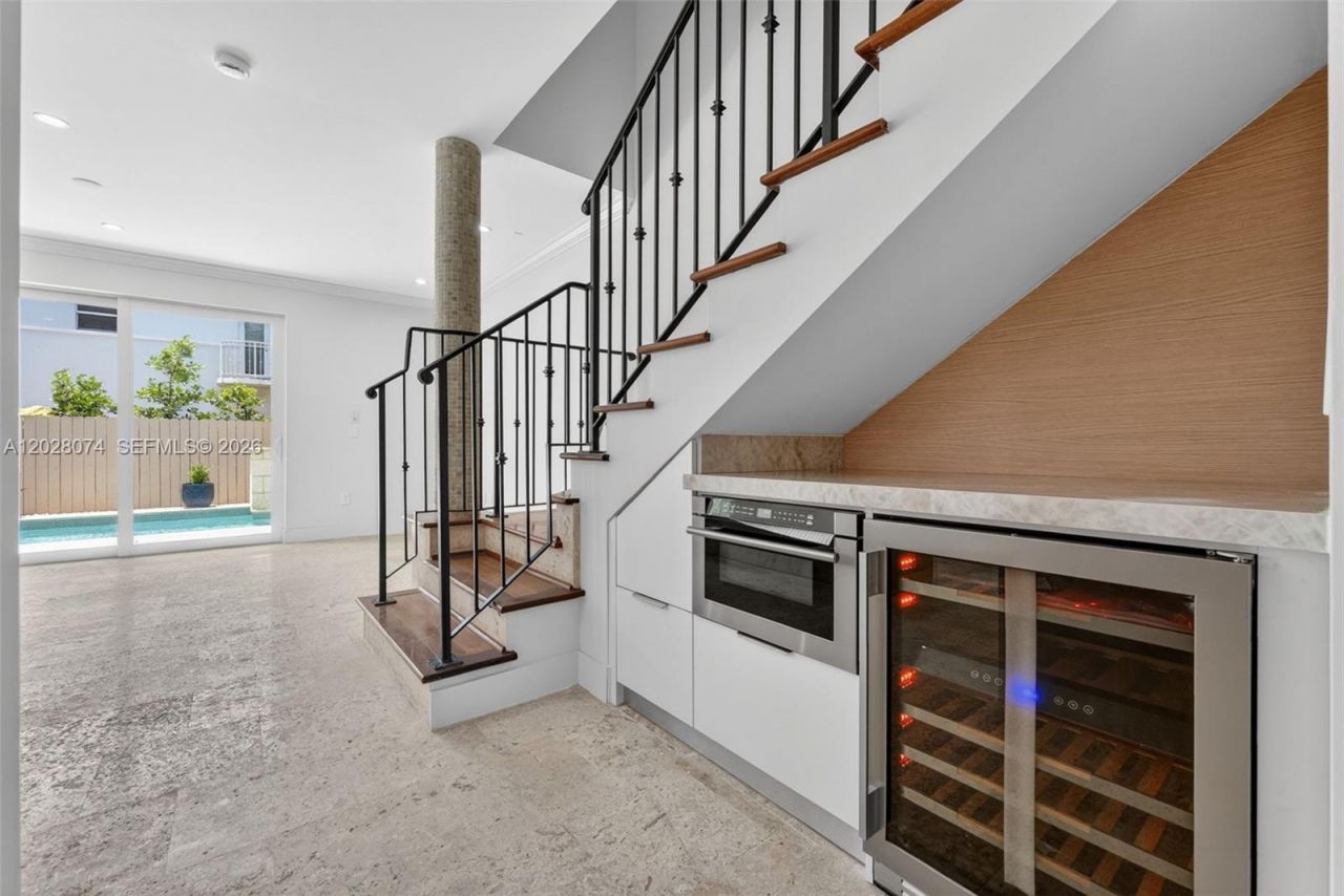 3062 New York St , Unit 3062, Miami, FL 33133 Photo