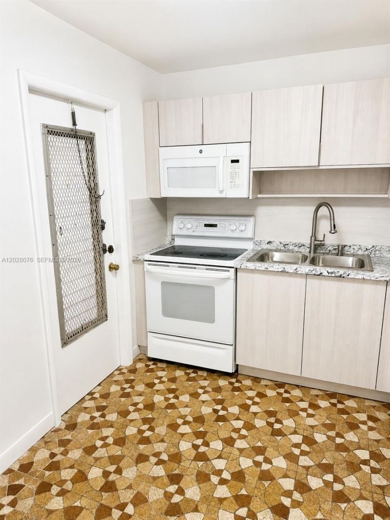 14150 SW 84th St , Unit 307-I, Miami, FL 33183 Photo