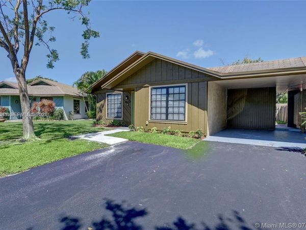 3673 W Valley Green Dr , Unit 42, Davie, FL 33328