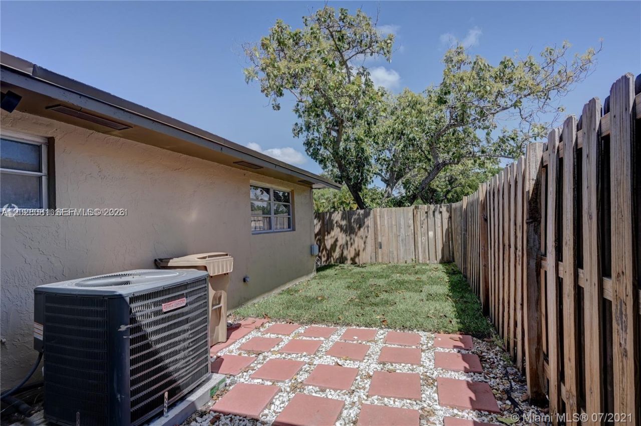 3673 W Valley Green Dr , Unit 42, Davie, FL 33328 Photo