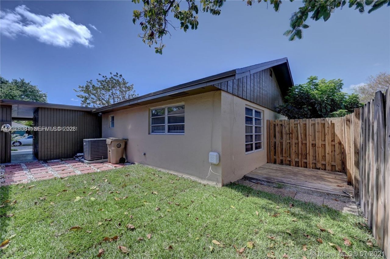 3673 W Valley Green Dr , Unit 42, Davie, FL 33328 Photo