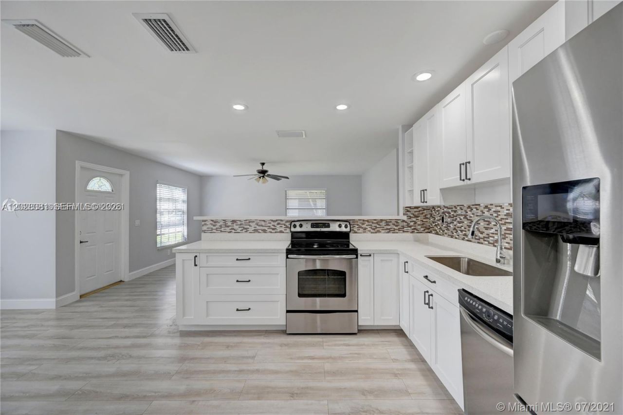 3673 W Valley Green Dr , Unit 42, Davie, FL 33328 Photo
