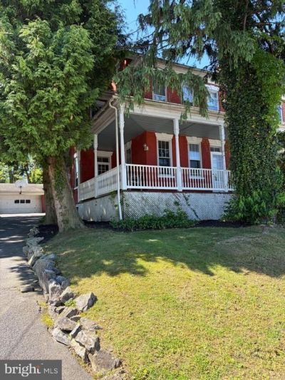 138 E NEW STREET , MOUNTVILLE, PA 17554
