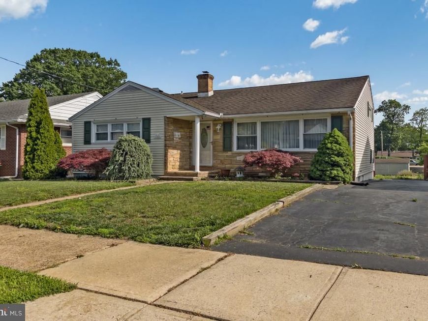 155 Locust Avenue W , Hamilton, NJ 08610 Main Photo