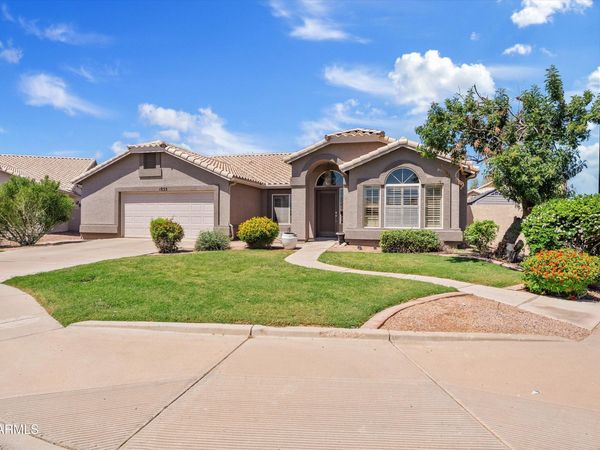1855 W LEAH Lane, Gilbert, AZ 85233