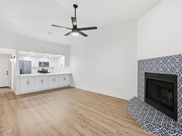 2515 N 52ND Street, Unit 208, Phoenix, AZ 85008