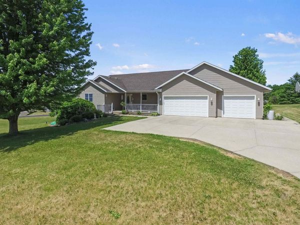 13072 W Woodworth Drive, Evansville, WI 53536