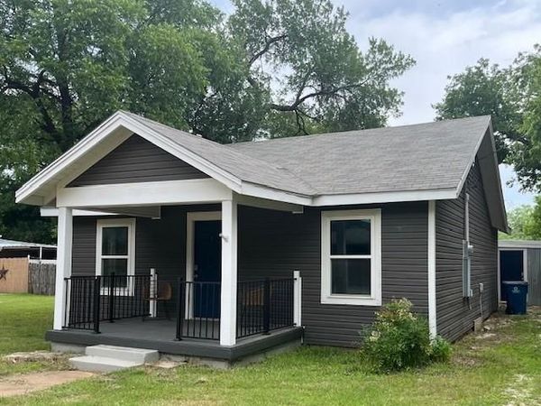 425 Gregg Street , Albany, TX 76430