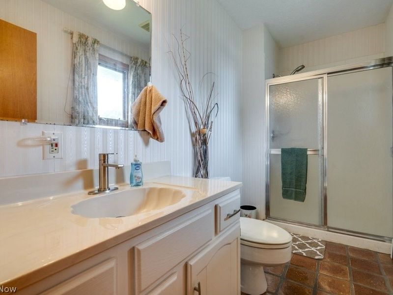 317 E Linwood Avenue, Akron, OH 44301 Photo 25