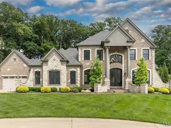 1600 White Sage Court, Chesterfield, MO 63005