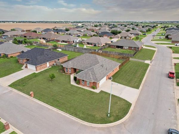 1800 Puma Drive, Altus, OK 73521