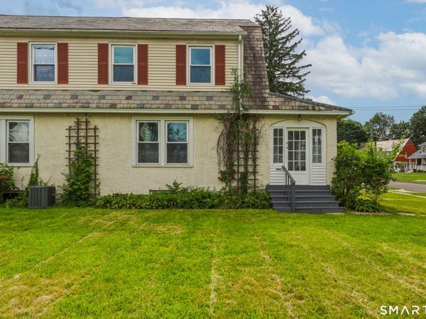 57 Washington , West Hartford, CT 06119