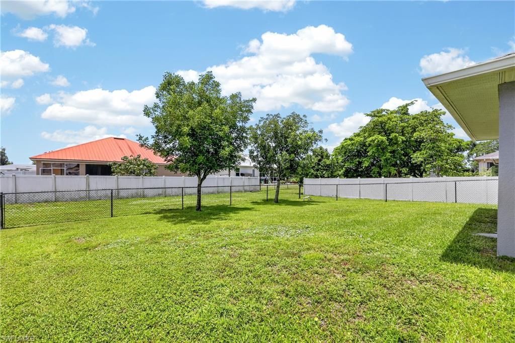 1904 NW Embers Ter, Cape Coral, FL 33993 Photo