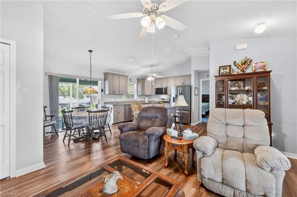 1904 NW Embers Ter, Cape Coral, FL 33993 Photo