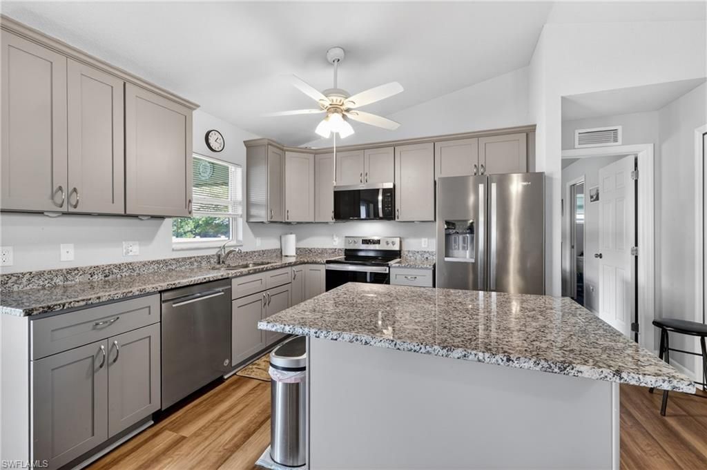 1904 NW Embers Ter, Cape Coral, FL 33993 Photo
