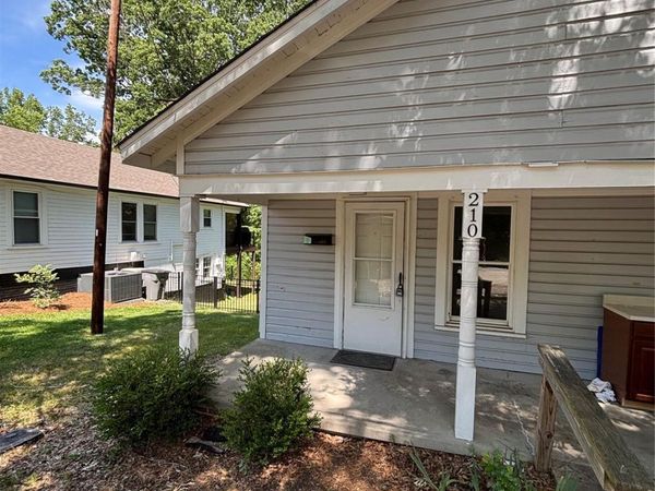 210 Basin Avenue , Kannapolis, NC 28083