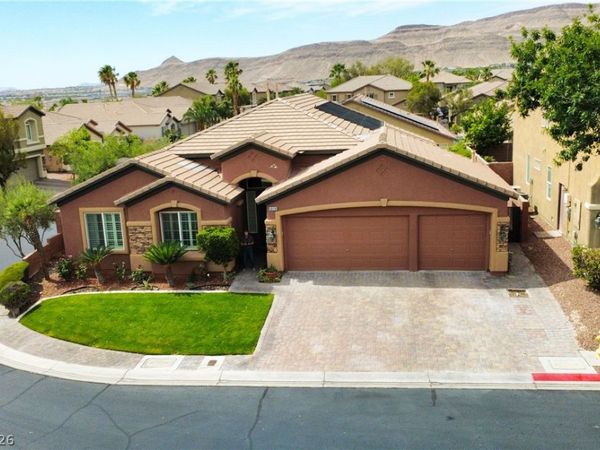 10119 Reflection Brook Avenue , Las Vegas, NV 89148
