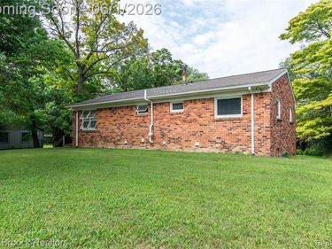 465 Robert Court, Auburn Hills, MI 48326