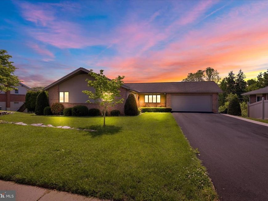 1620 Commonwealth Boulevard , Reading, PA 19607 Main Photo