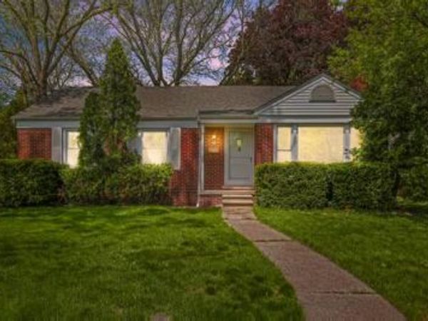 13660 Winchester Street, Oak Park, MI 48237