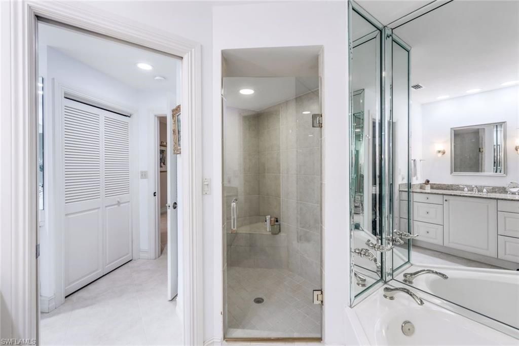 4901 Gulf Shore Blvd N, Unit 104, Naples, FL 34103 Photo