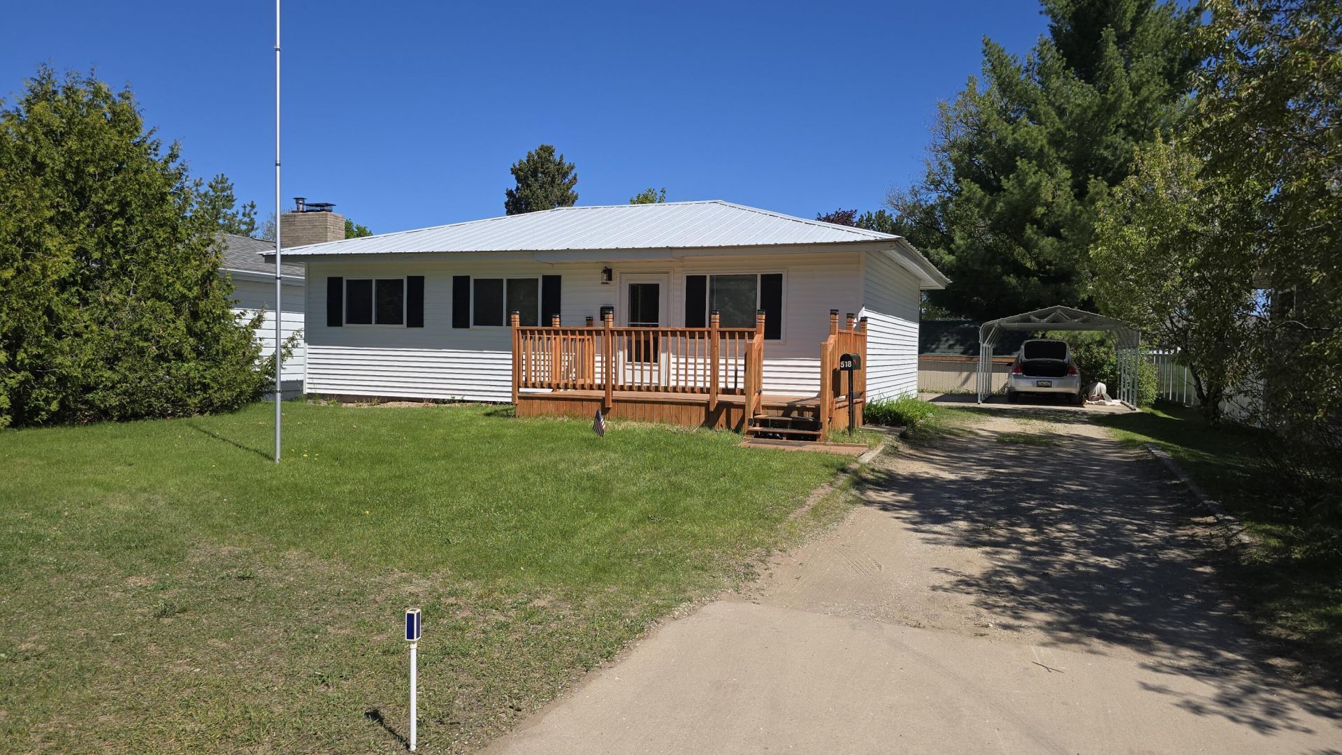 518 W Avenue C, Newberry, MI 49868 Main Photo