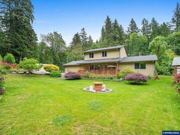 16110 S Maplelane Rd, Oregon City, OR 97045
