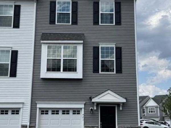 421 RIDGEWOOD DRIVE , ROYERSFORD, PA 19468