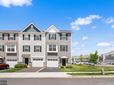 421 RIDGEWOOD DRIVE, ROYERSFORD, PA 19468