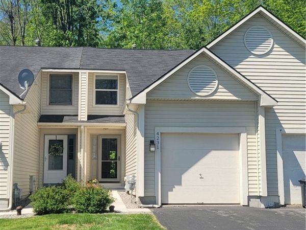 4231 Anguilla Drive , Liverpool, NY 13090