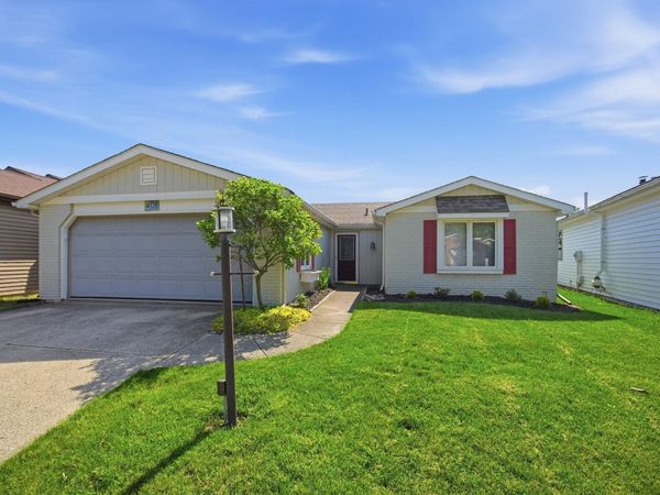 4528 E SHENANDOAH Circle, Fort Wayne, IN 46835