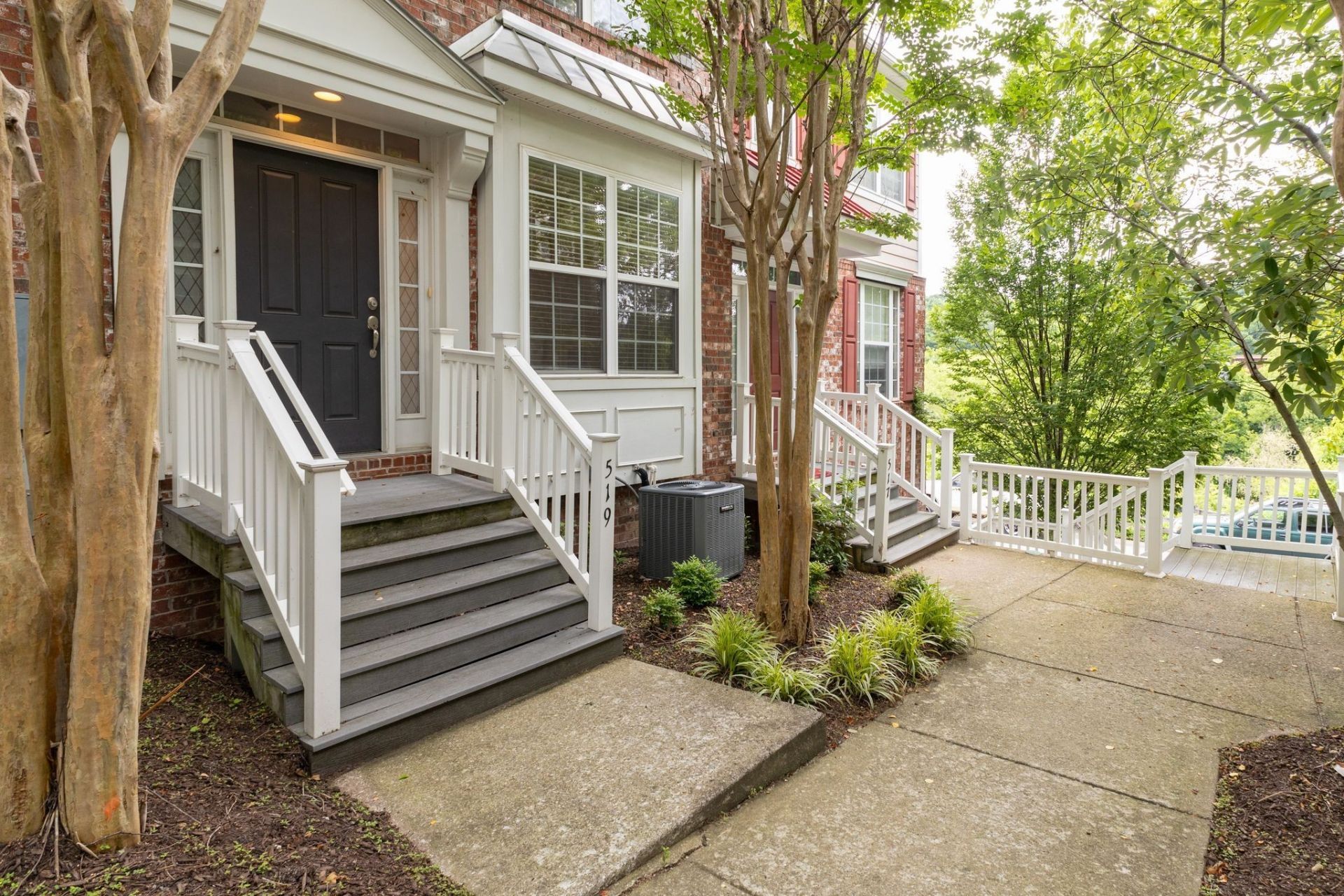 519 Saint Jules Ln, Nashville, TN 37211 Main Photo