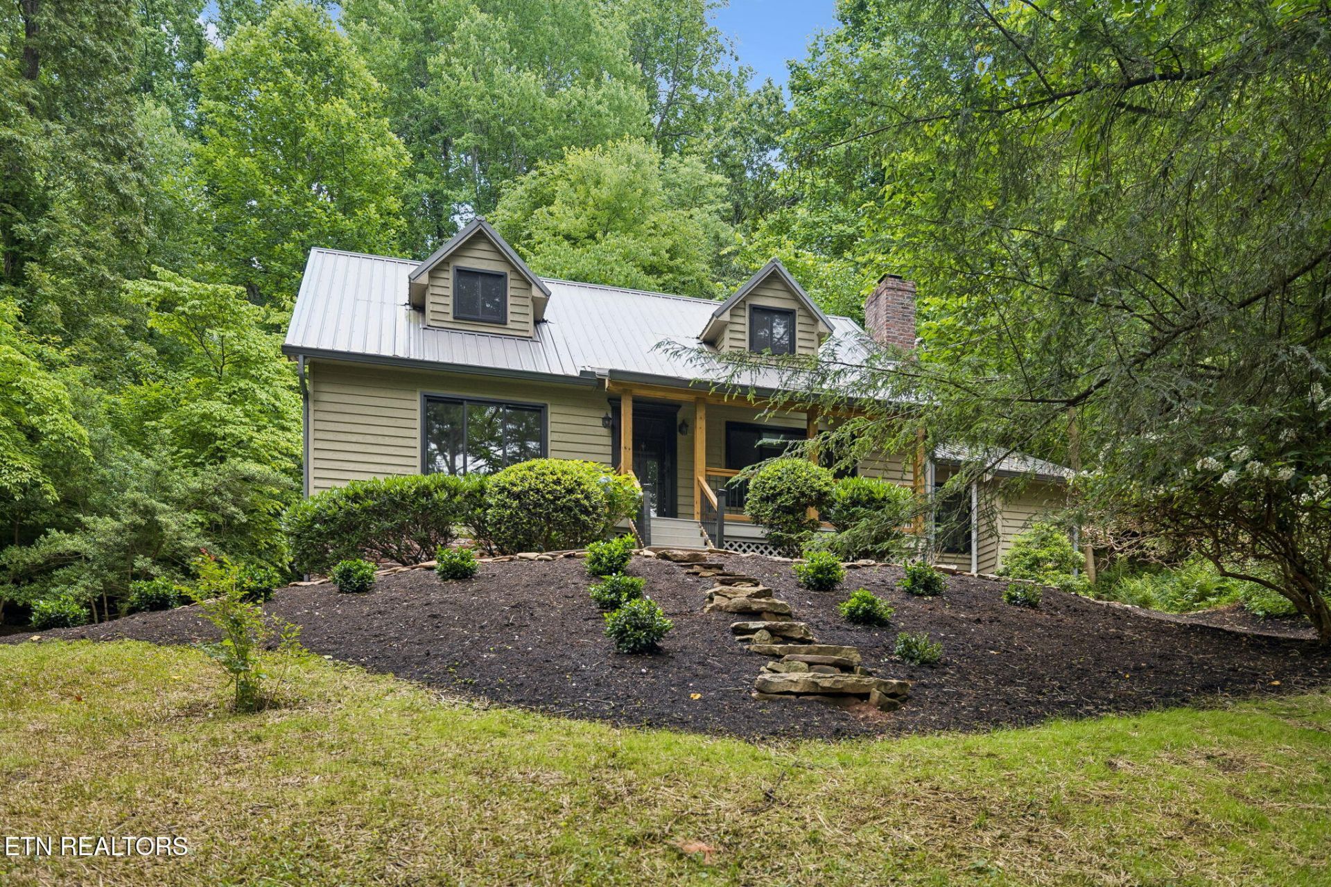 1749 Polkwright Lane, Knoxville, TN 37919 Main Photo