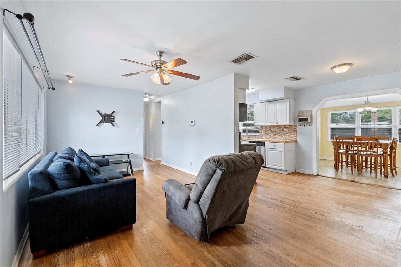 20 Oleander Lane , Debary, FL 32713 Photo