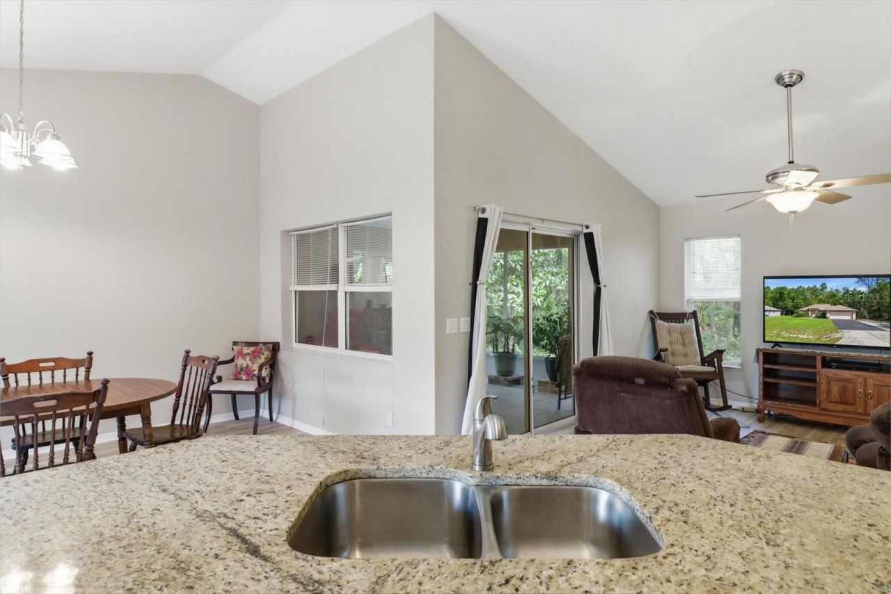 9735 W Dunnellon Road , Crystal River, FL 34428 Photo
