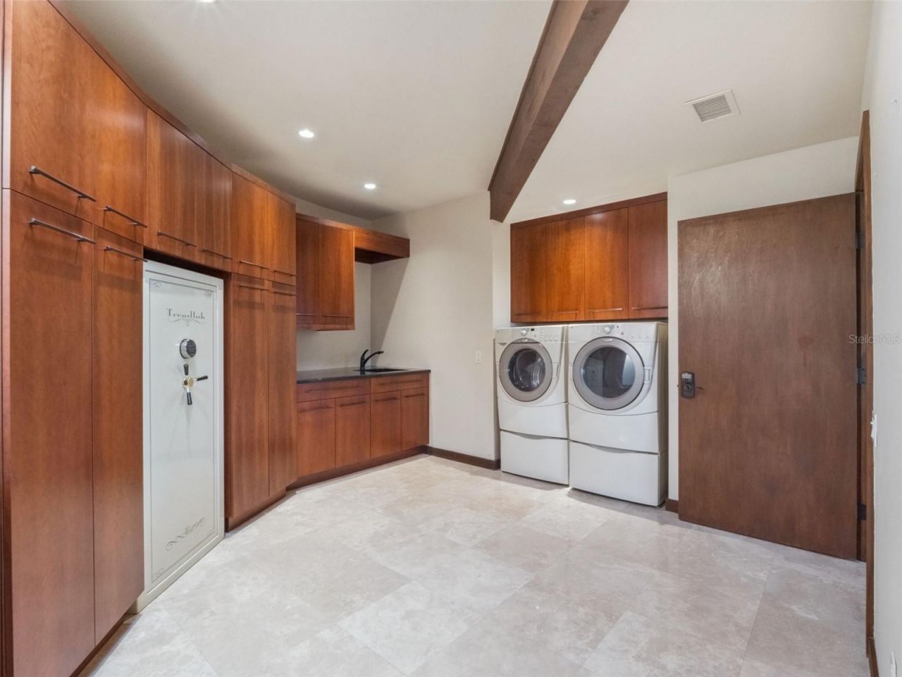 107 Donlon Drive, New Smyrna Beach, FL 32168 Photo